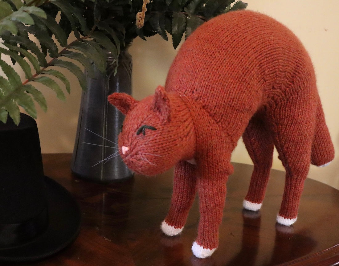 Victorian Housecats to Knit – Yarnology