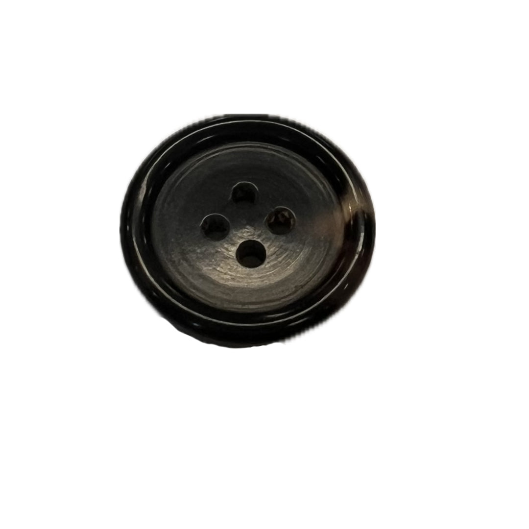Horn button with 4 holes