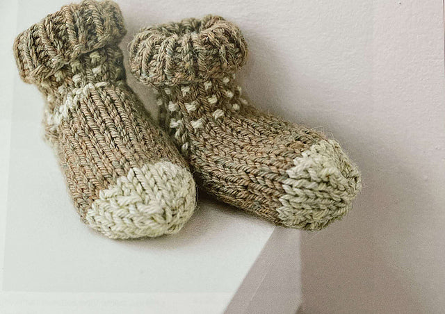 Knit 2 Socks in 1